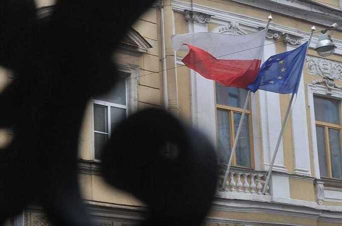 Генконсульство Польши в Санкт-Петербурге прекратило работу